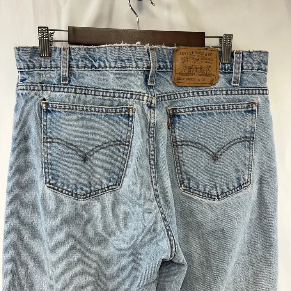 Levi's 550 Jeans Mens 36x30 Light Wash Orange Tab Relaxed Tapered Distressed
